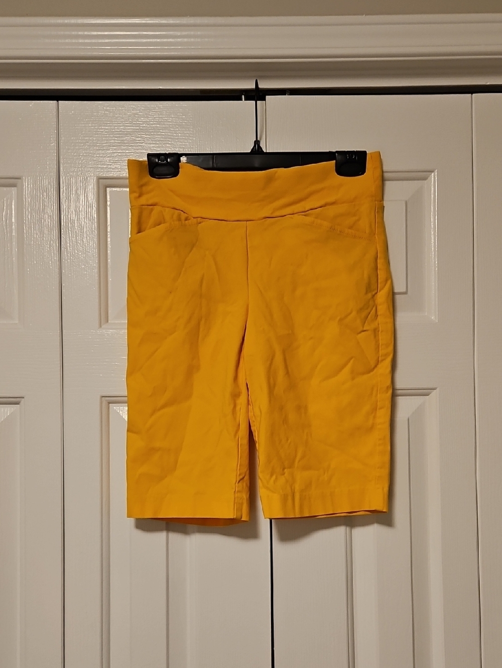 Women’s Yellow Mid-Rise Bike Shorts